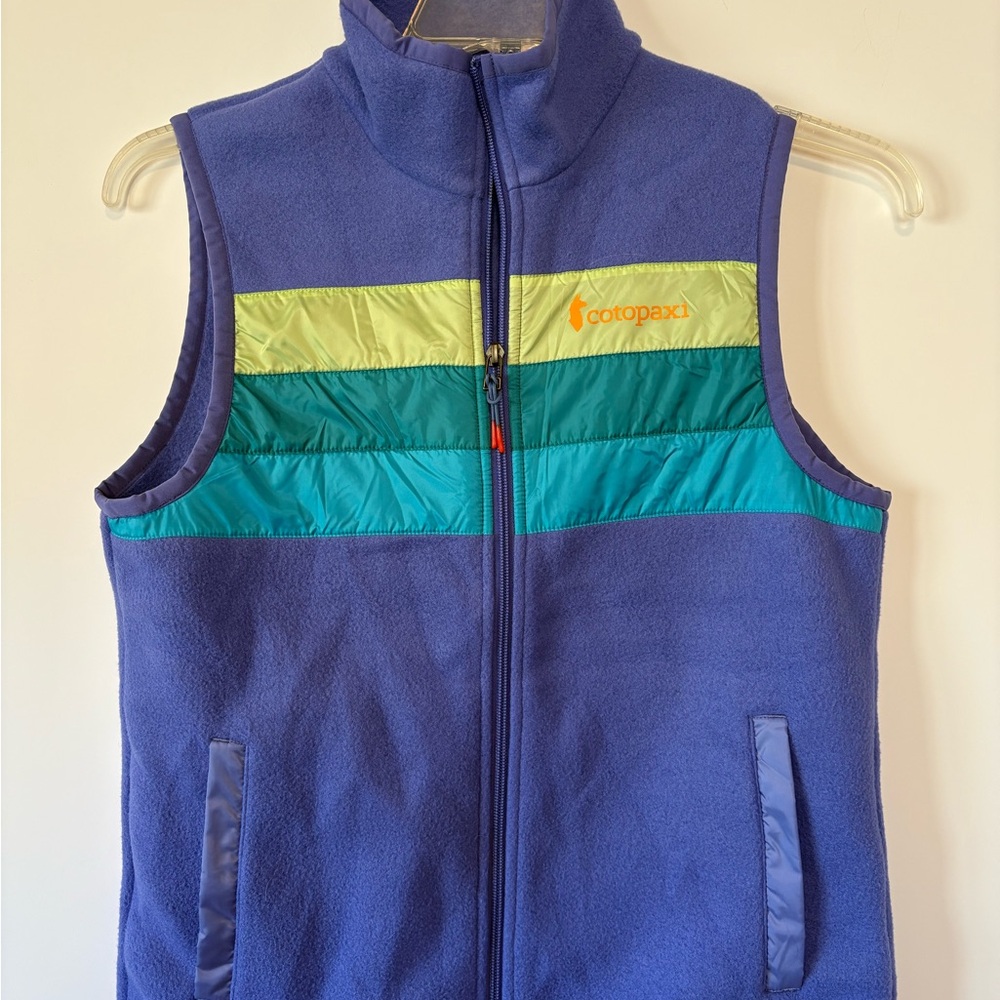 Cotopaxi Blue and Cream Colorblock Vest